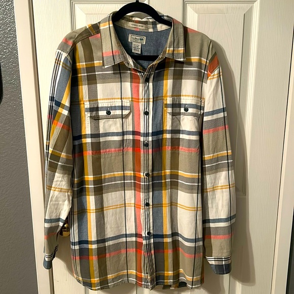 LLBean long sleeves plaid button up shirt - Picture 1 of 5